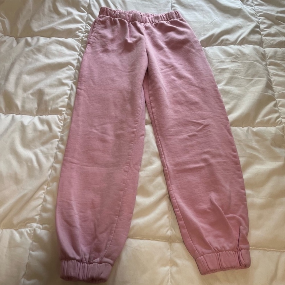 Brandy Melville bubble gum pink sweats
